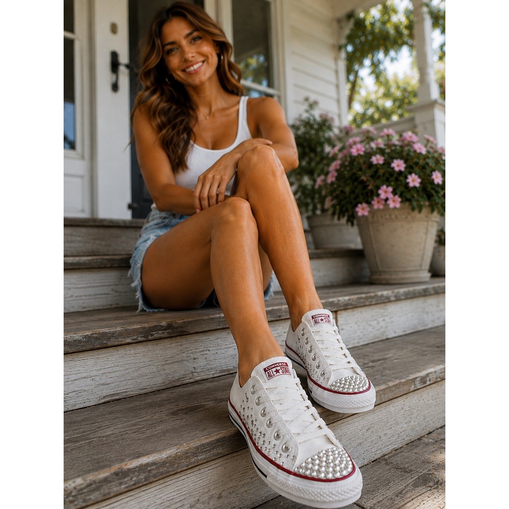 Converse Size 7.5 Chuck Taylor All Star White Rhinestone Sneakers Low Top #1067